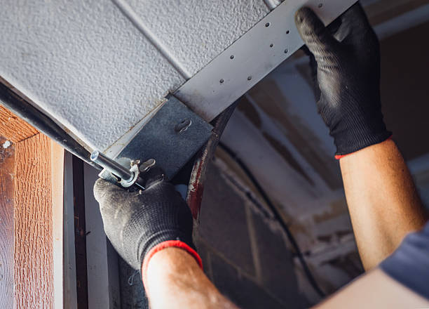 Reliable Garage Door Panel Replacement contractor in South Sarasota, FL by Garage Doors Repair Pro